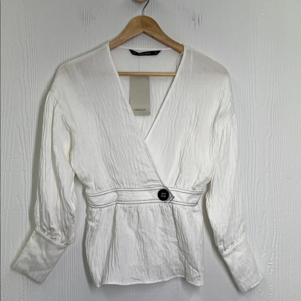 Zara - NWT White Puff Sleeve Elastic Waist Lightweight Peplum Blouse Size XS